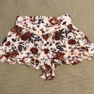 American Eagle soft floral shorts